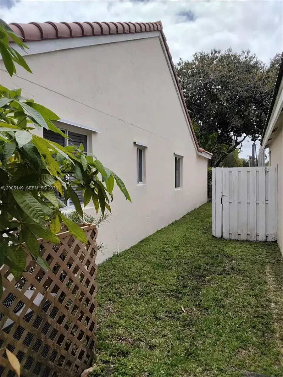 519 Talavera Rd, Weston FL 33326 photo 4