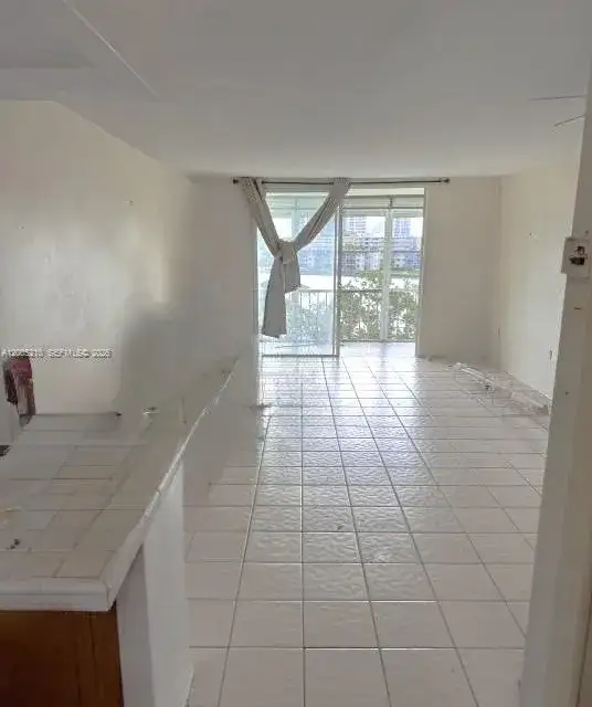 2861 Leonard Dr # F514, Aventura FL 33160 photo 5