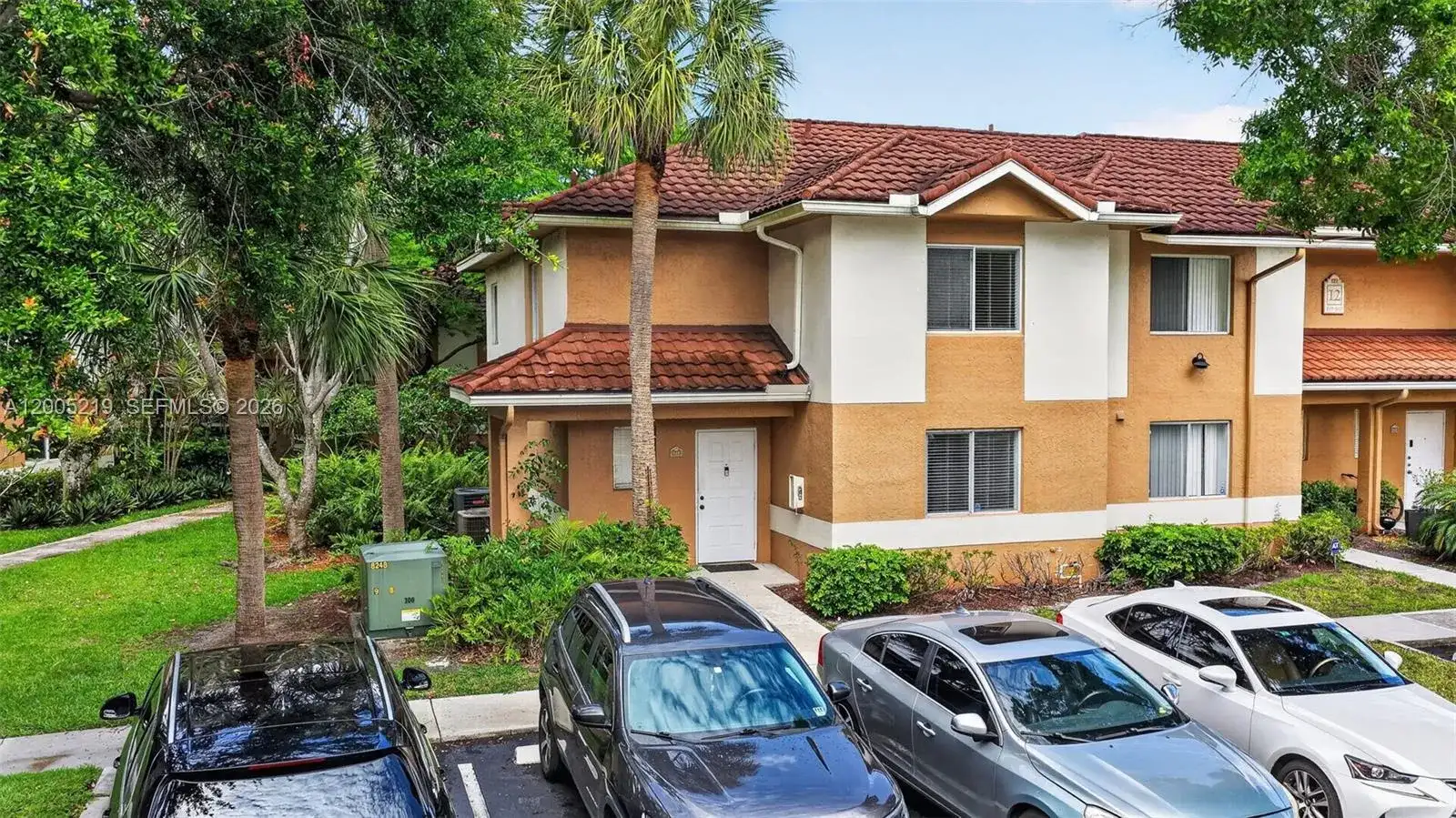 845 NW 91st Ter, Plantation FL 33324 photo 2