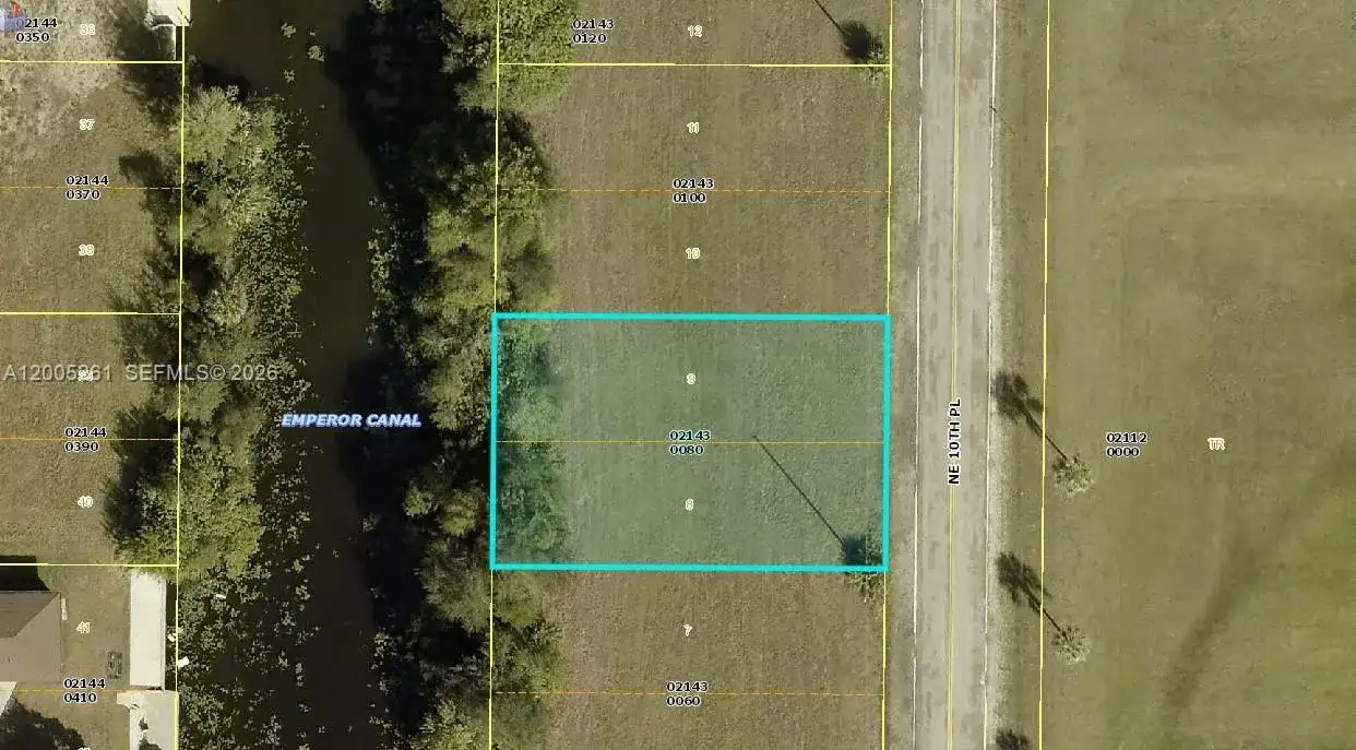 1702 NE 10th PL, Cape Coral FL 33909 photo 2
