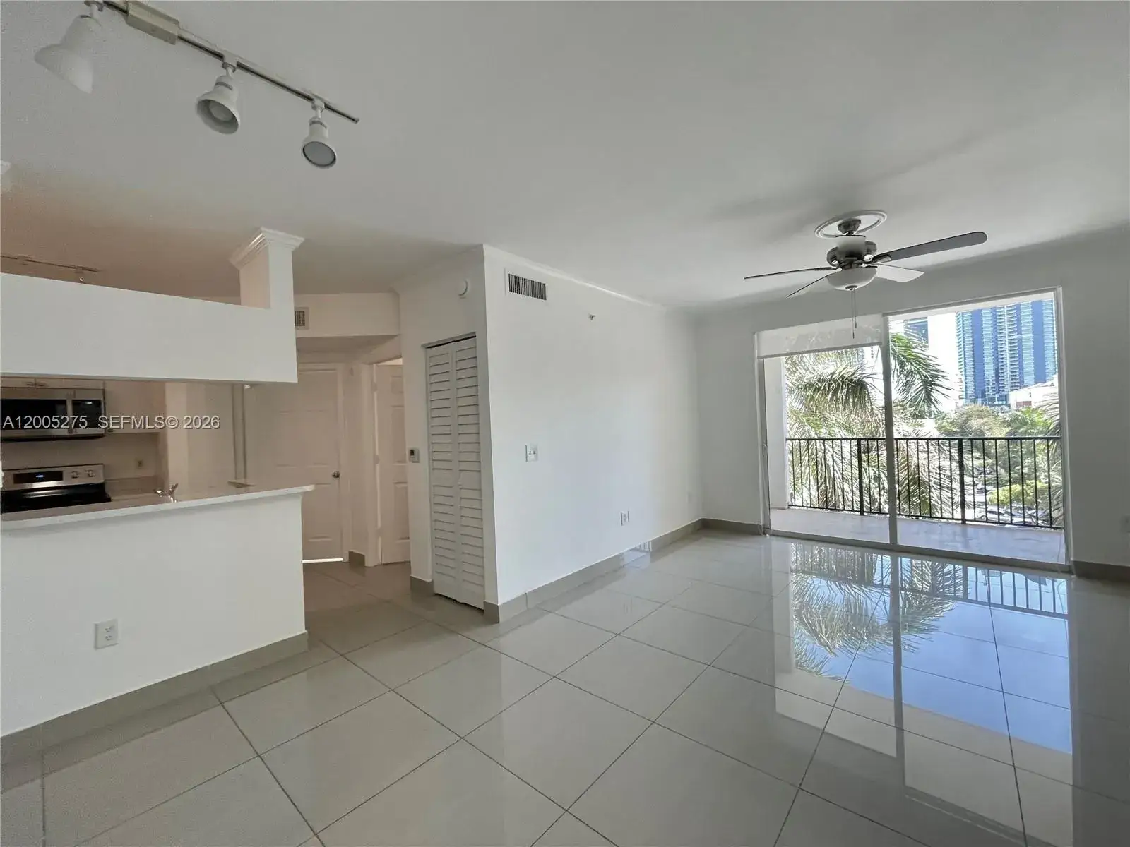 17100 N Bay Rd # 1517, Sunny Isles Beach FL 33160