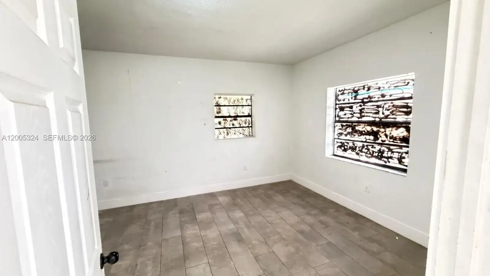 301 NW 37th St, Miami FL 33127 photo 3