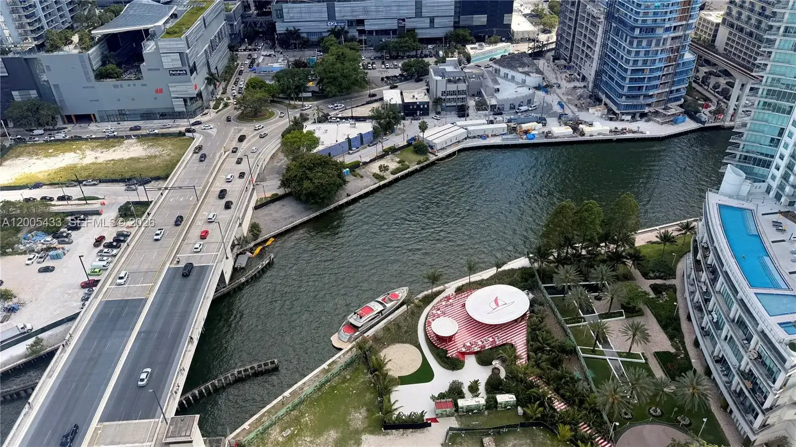 350 S Miami Ave # 3608, Miami FL 33130 photo 2