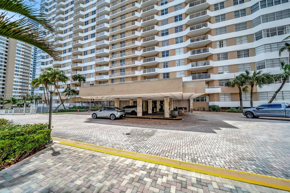 1985 S Ocean Dr # 20A, Hallandale Beach FL 33009