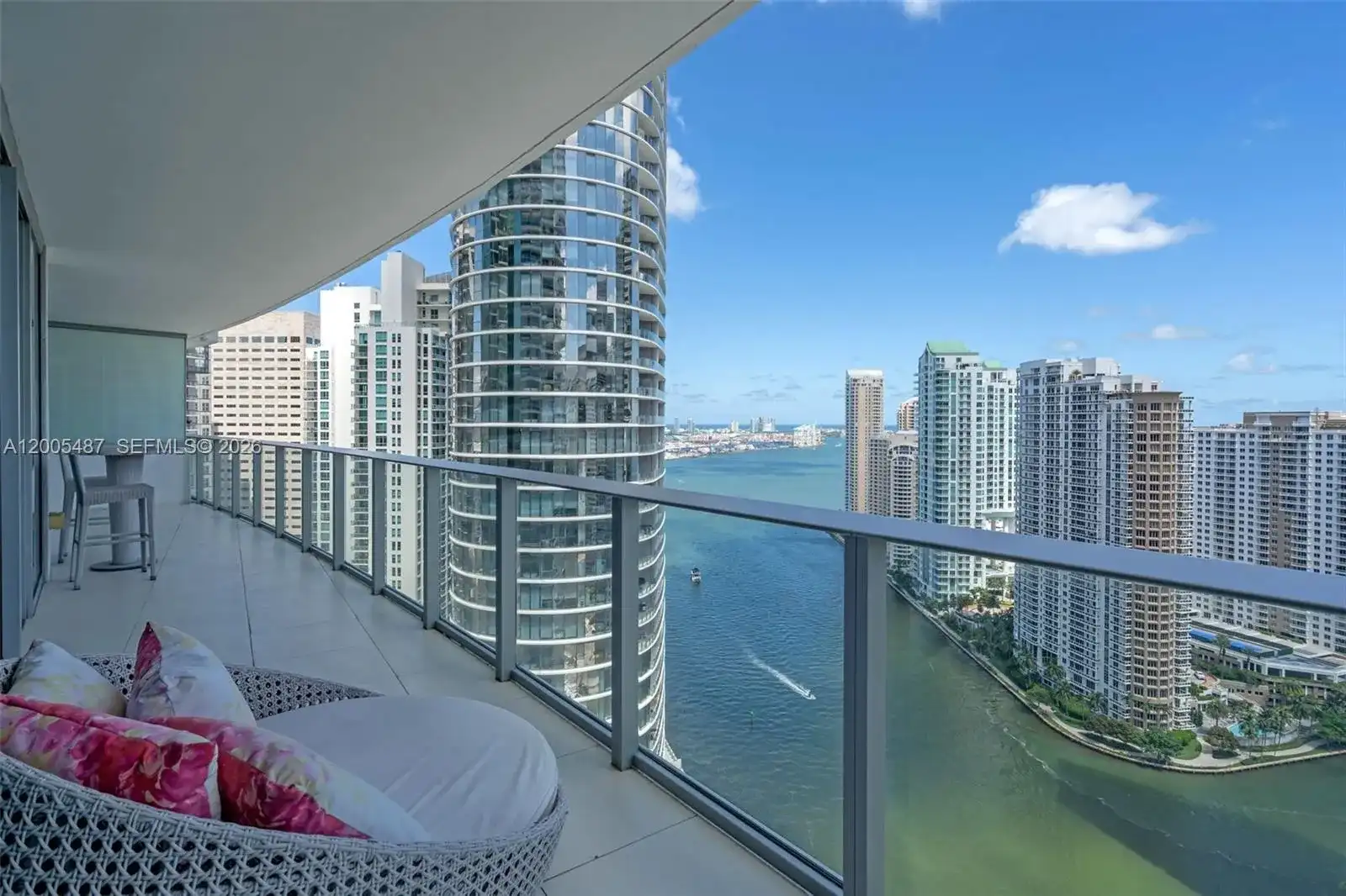200 Biscayne Boulevard Way # 3407, Miami FL 33131