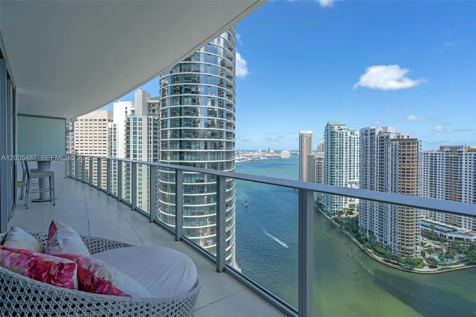 2 bedroom 2 bath Residential for sale at 200 Biscayne Boulevard Way # 3407, Miami FL 33131