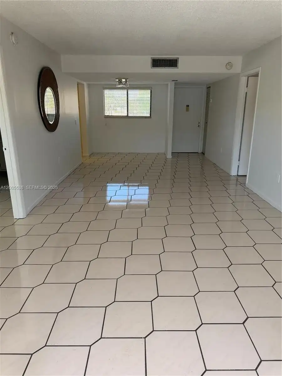 8415 SW 107th Ave # 208W, Miami FL 33173 photo 3