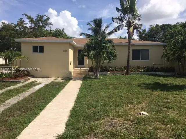 805 NE 138th St, North Miami FL 33161