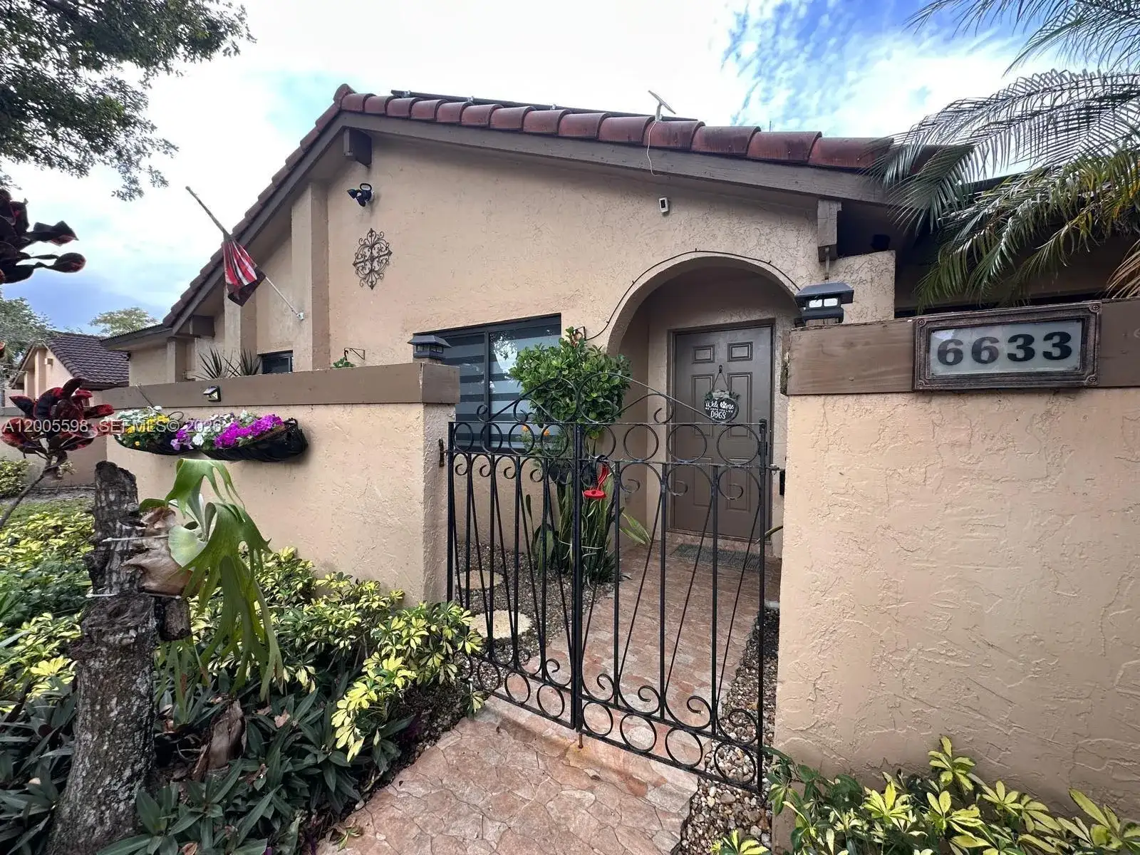 6633 NW 178th Ter, Hialeah FL 33015 photo 5