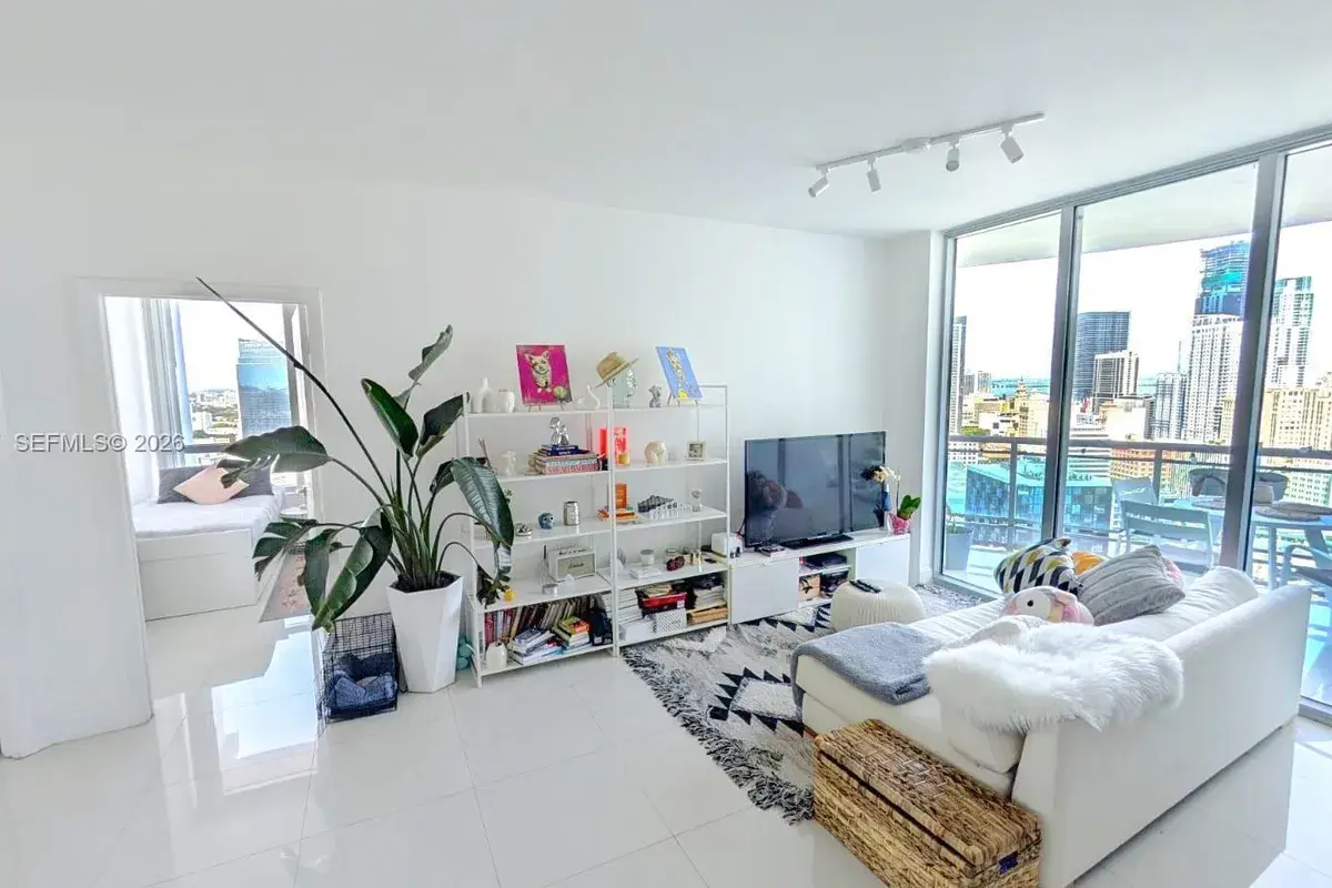 350 S Miami Ave # 2813, Miami FL 33130