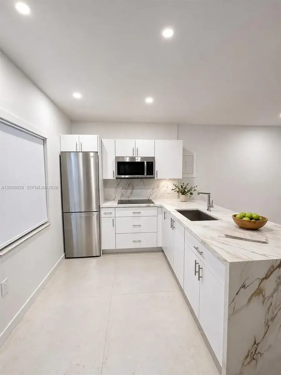 532 SW 16th Ave # 532, Miami FL 33135