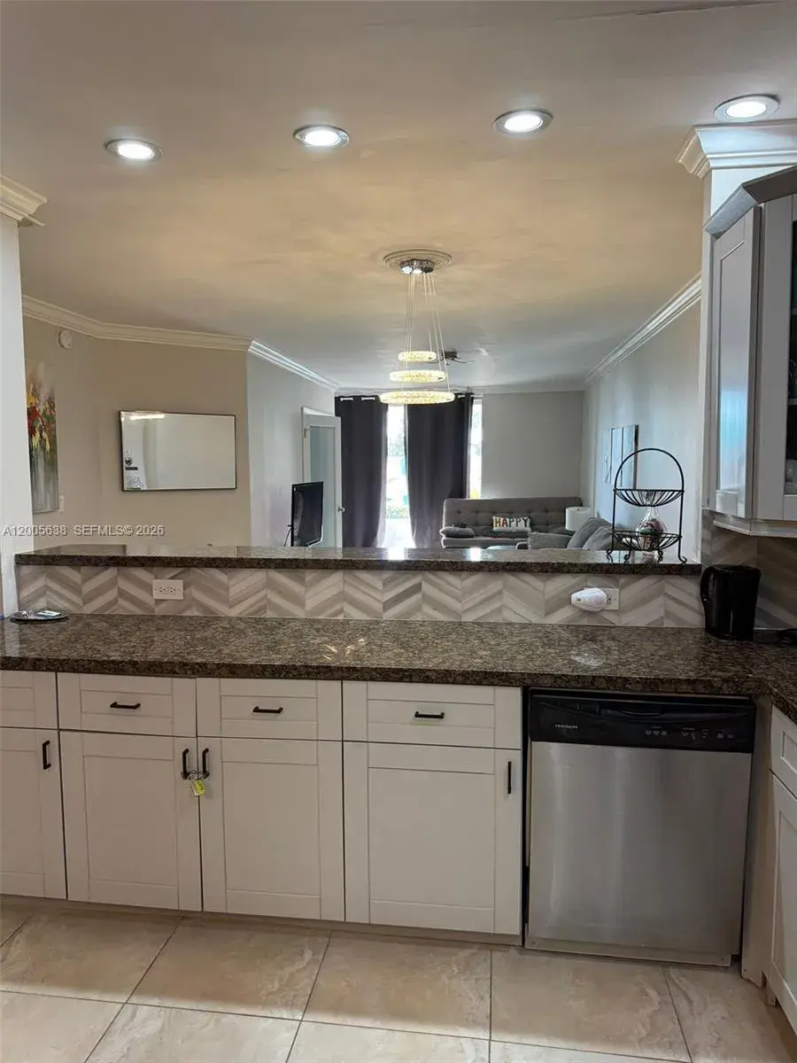 3725 S Ocean Dr # L12, Hollywood FL 33019