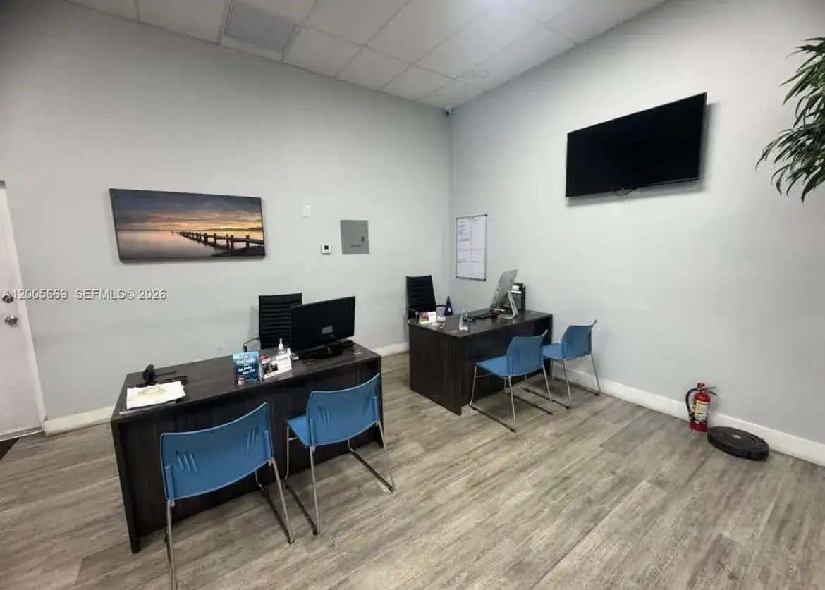 Auto Sales & Detailing For Sale In Margate, Margate FL 33063 photo 4