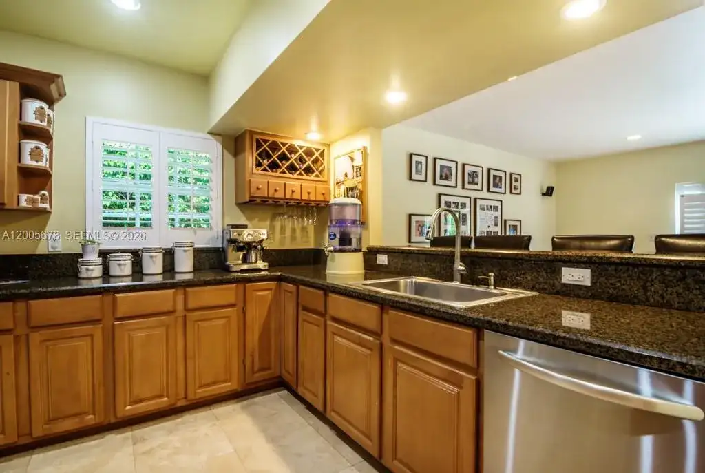 1237 Aduana Ave, Coral Gables FL 33146 photo 5