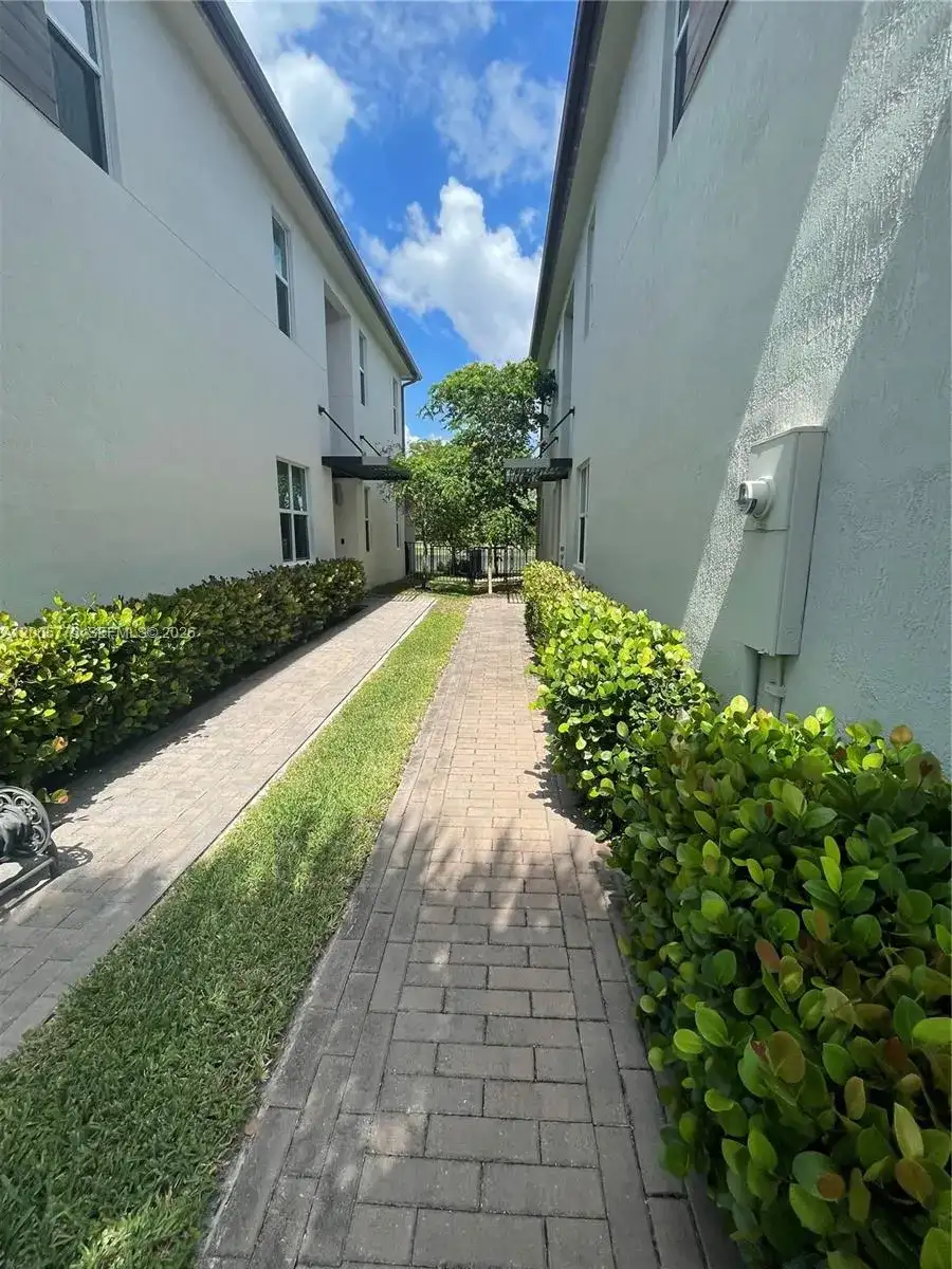 9019 Kingsmoor Way, Lake Worth FL 33467 photo 2