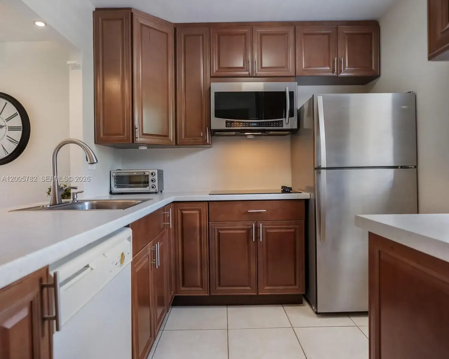 3506 NW 49th Ave # 511, Lauderdale Lakes FL 33319 photo 2