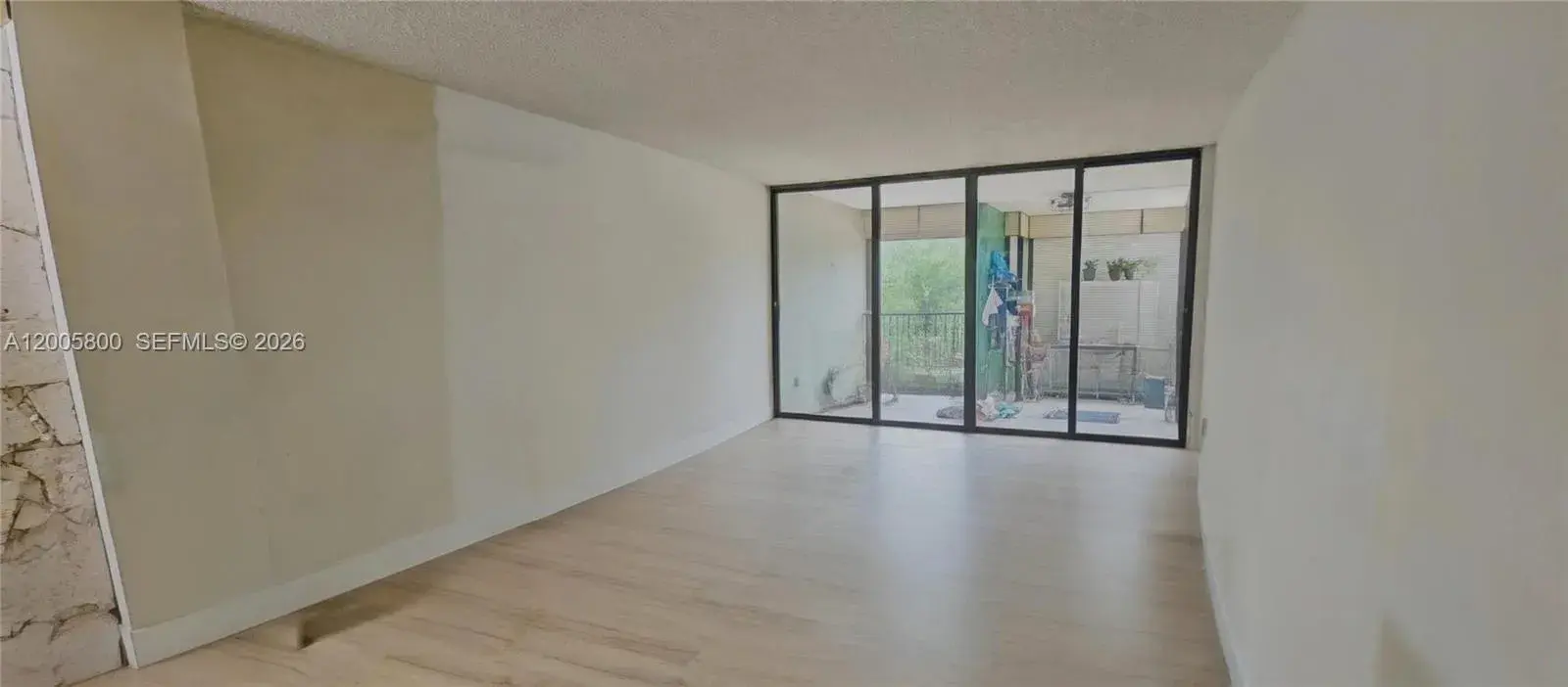 2802 N 46 ave # 520B, Hollywood FL 33021
