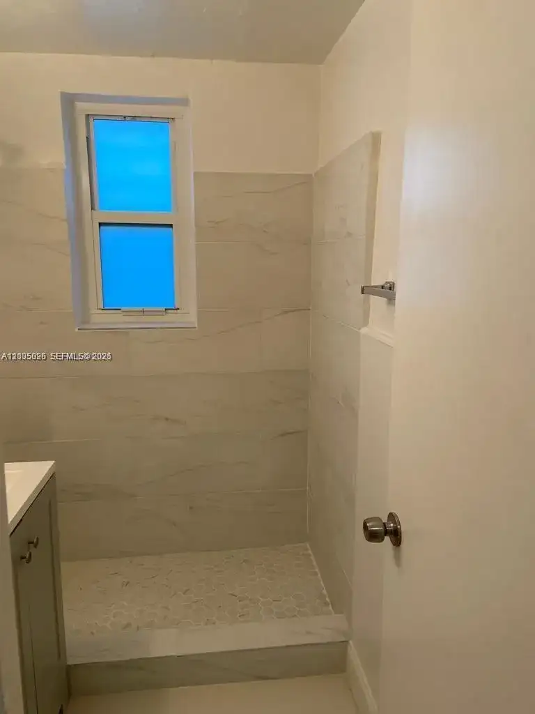 1995 Marseille Dr # 5, Miami Beach FL 33141 photo 5