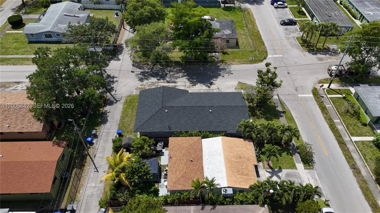 2260 Charleston St, Hollywood FL 33020 photo 5