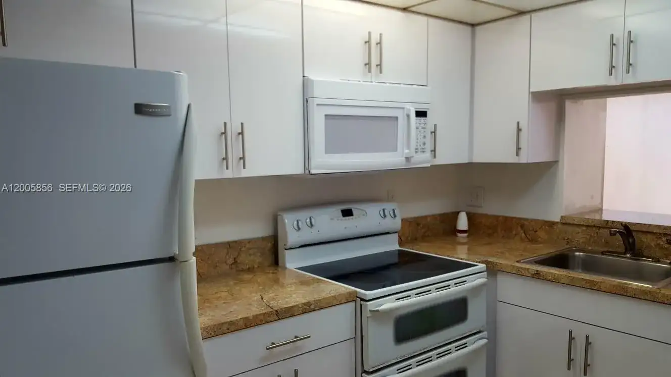 19701 SW 114th Ave # 266, Miami FL 33157 photo 2