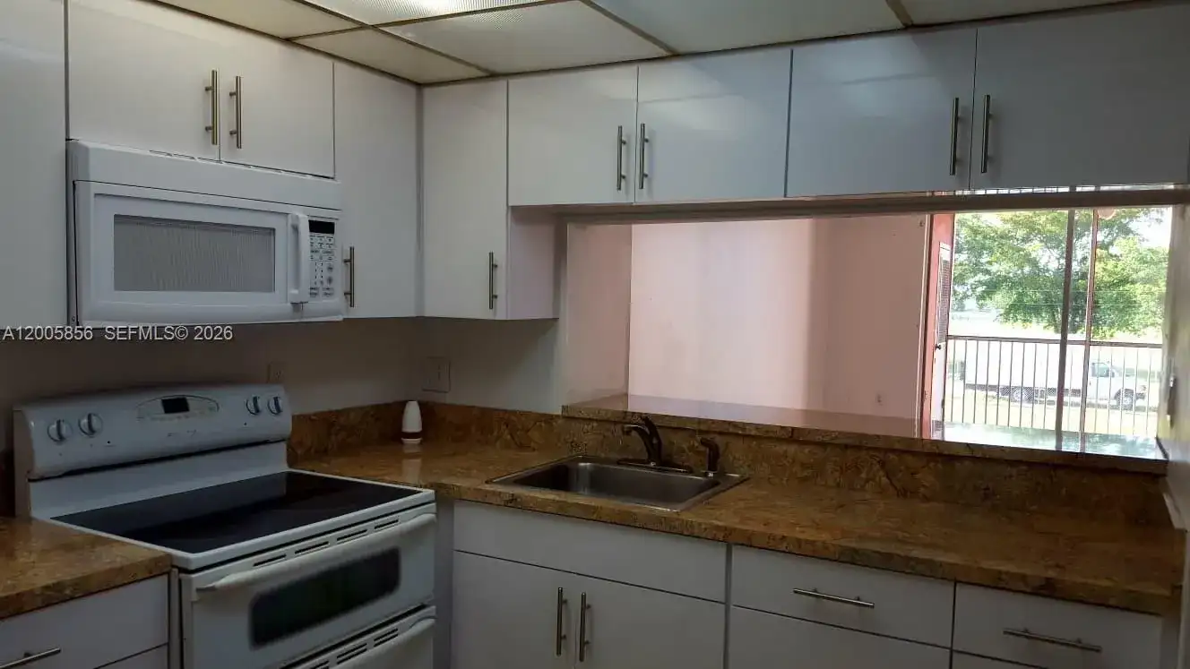 19701 SW 114th Ave # 266, Miami FL 33157 photo 4