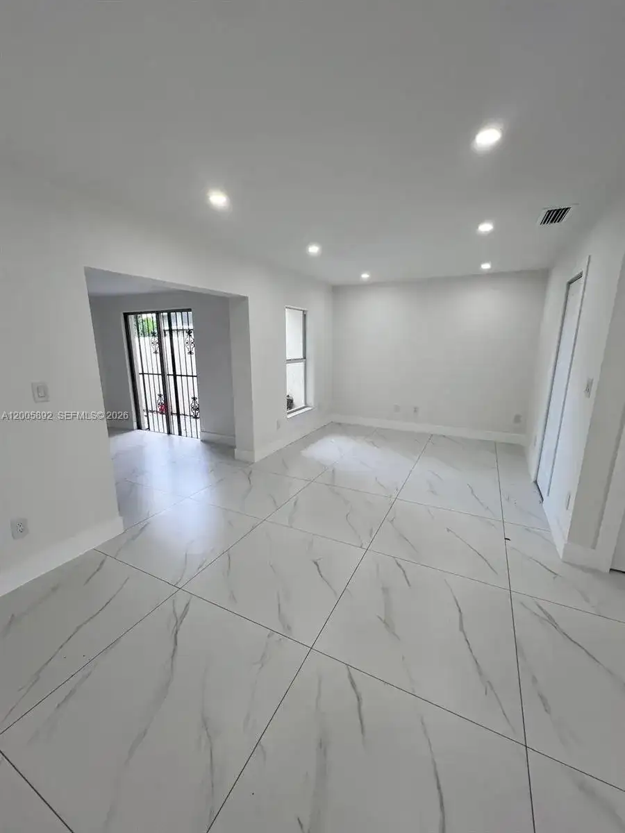 3632 SW 112th Ave # 3, Miami FL 33165 photo 3