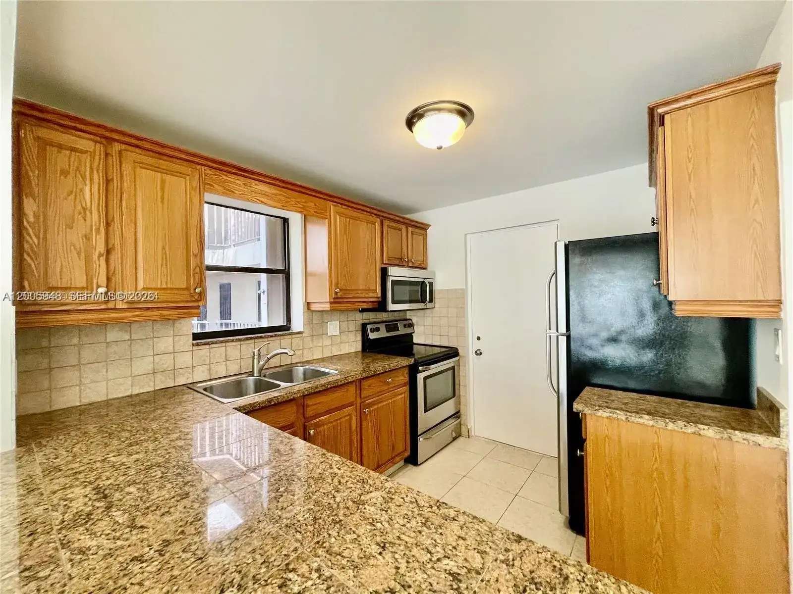 2320 S Cypress Bend Dr # 204, Pompano Beach FL 33069 photo 3