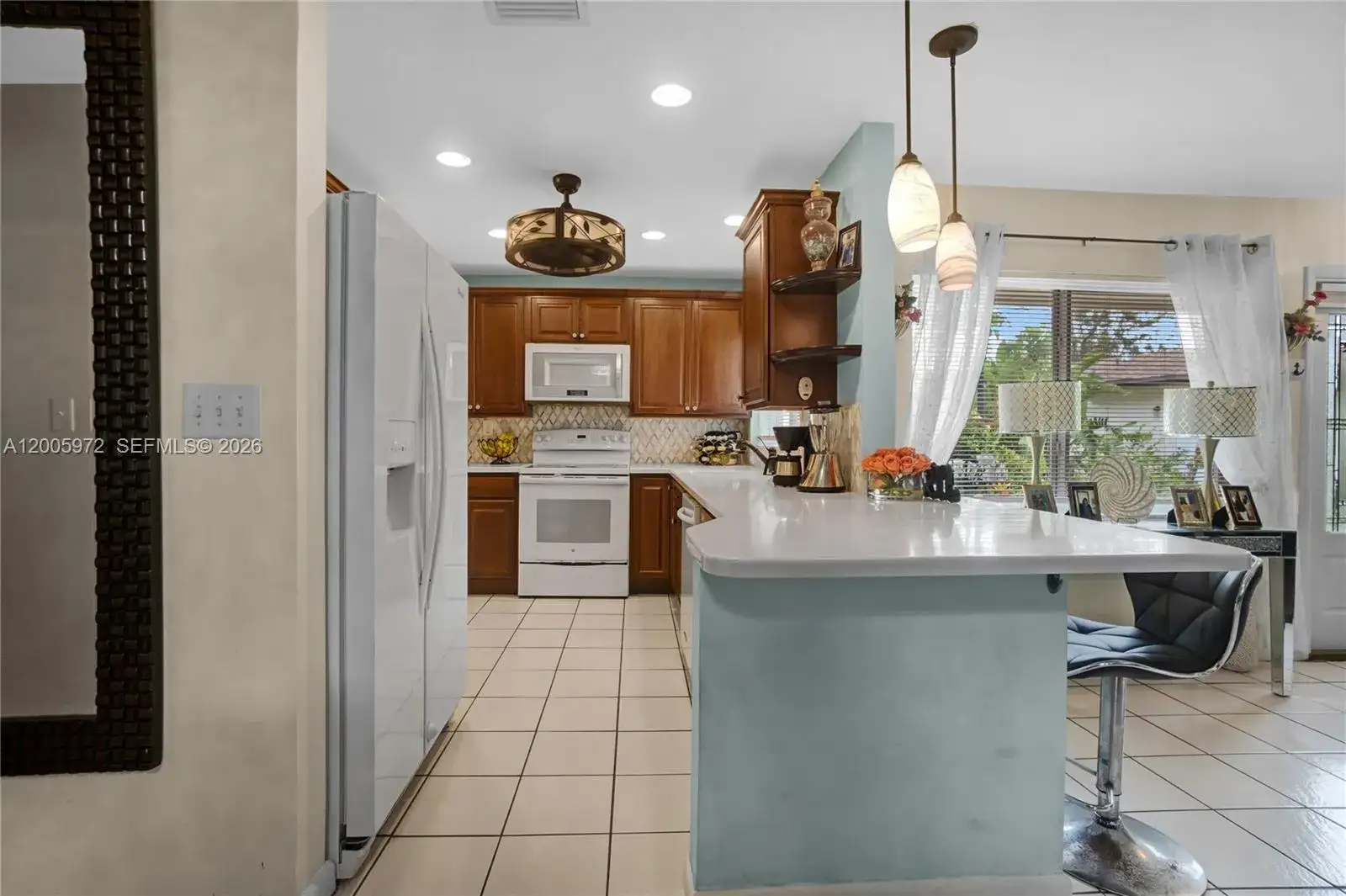 410 SW Natura Ave, Deerfield Beach FL 33441 photo 5