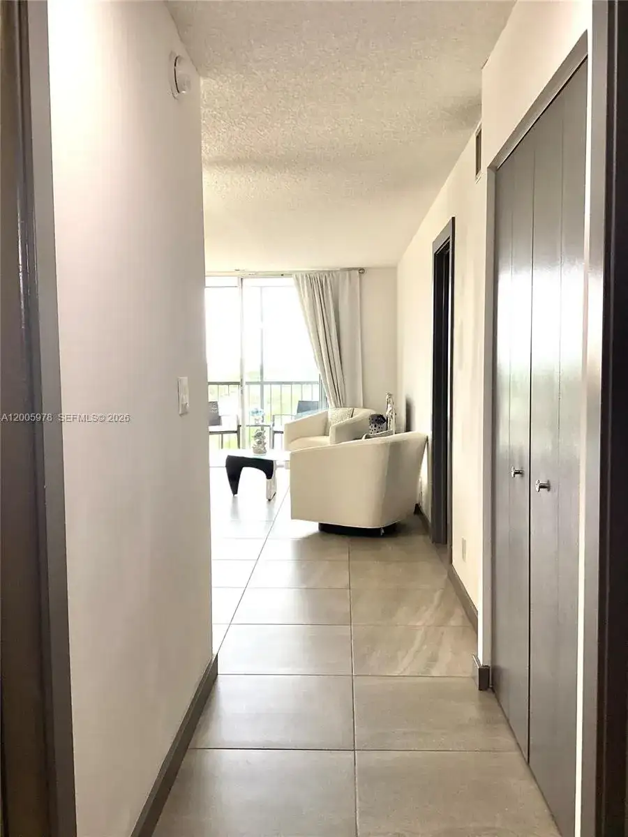8900 Washington Blvd, Pembroke Pines FL 33025 photo 2