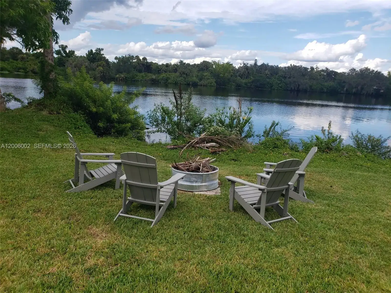 2111 Waylife CT, Other City - In The State Of Florida FL 33920 photo 2