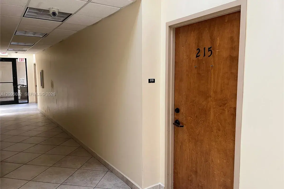 5455 SW 8 ST # 215, Miami FL 33134