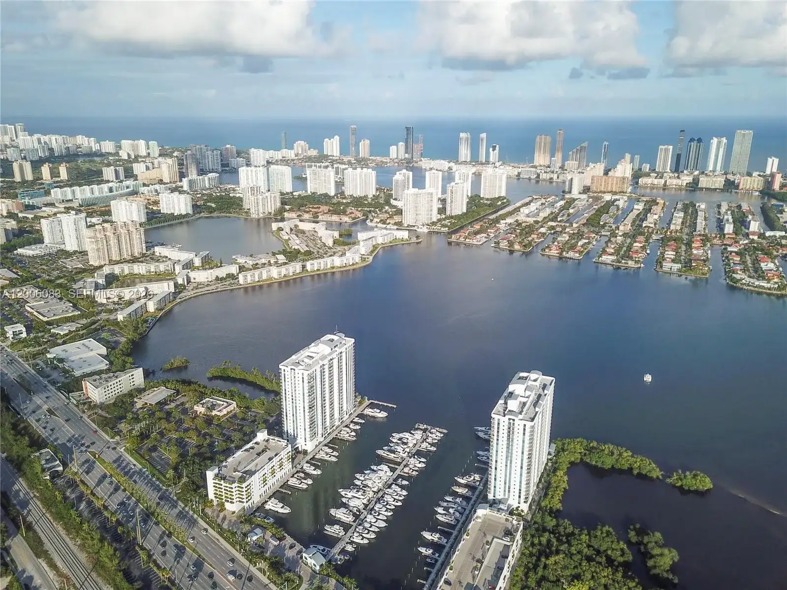 17111 Biscayne Blvd # 909, North Miami Beach FL 33160 photo 5
