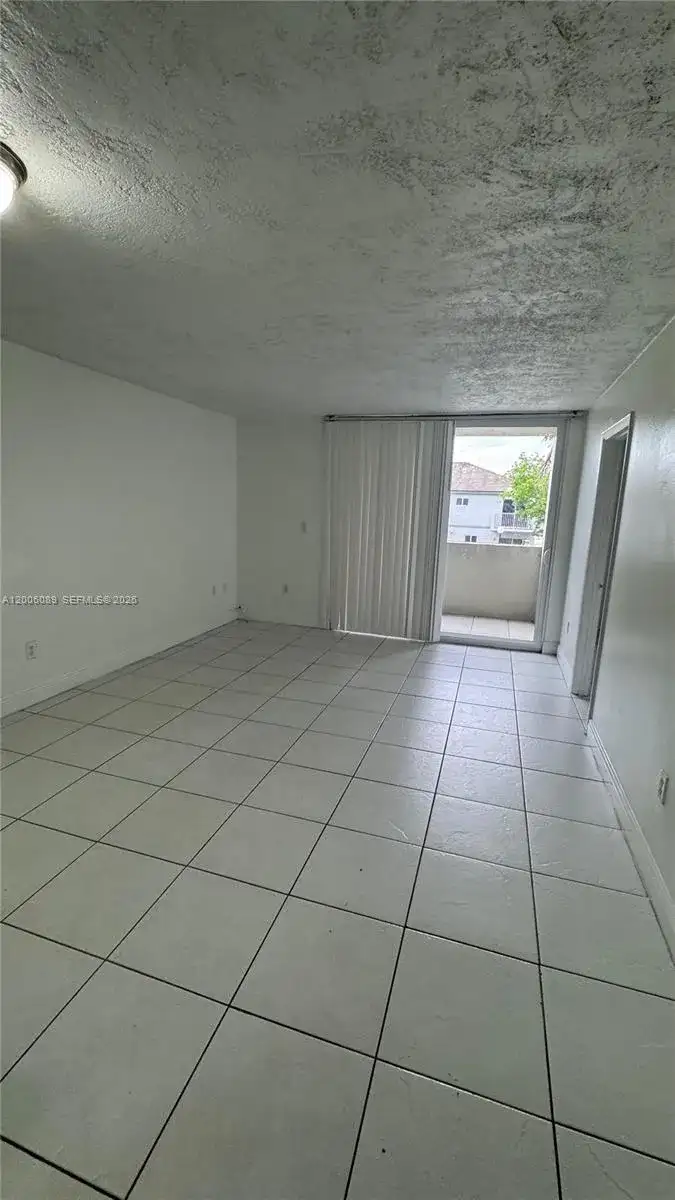 10090 NW 80th Ct # 1203, Hialeah Gardens FL 33016 photo 4