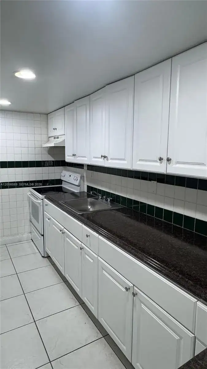 10090 NW 80th Ct # 1203, Hialeah Gardens FL 33016 photo 5