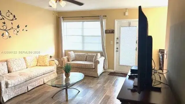 1044 Harwood D # D, Deerfield Beach FL 33442 photo 4