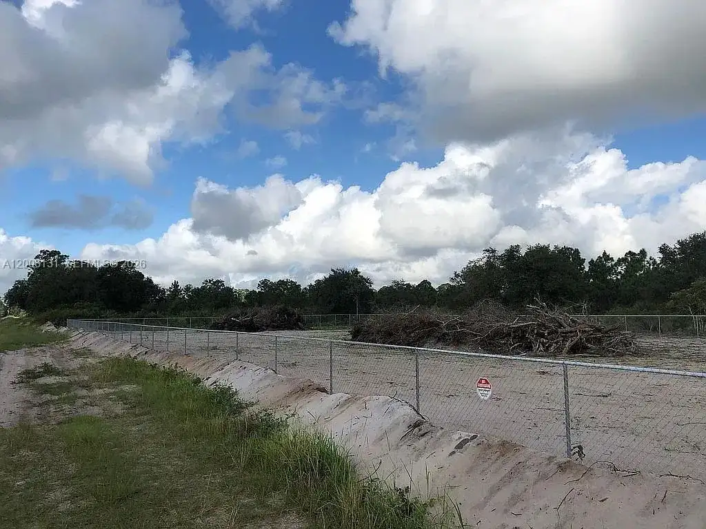 580 S Jasmine St, Clewiston FL 33440 photo 4