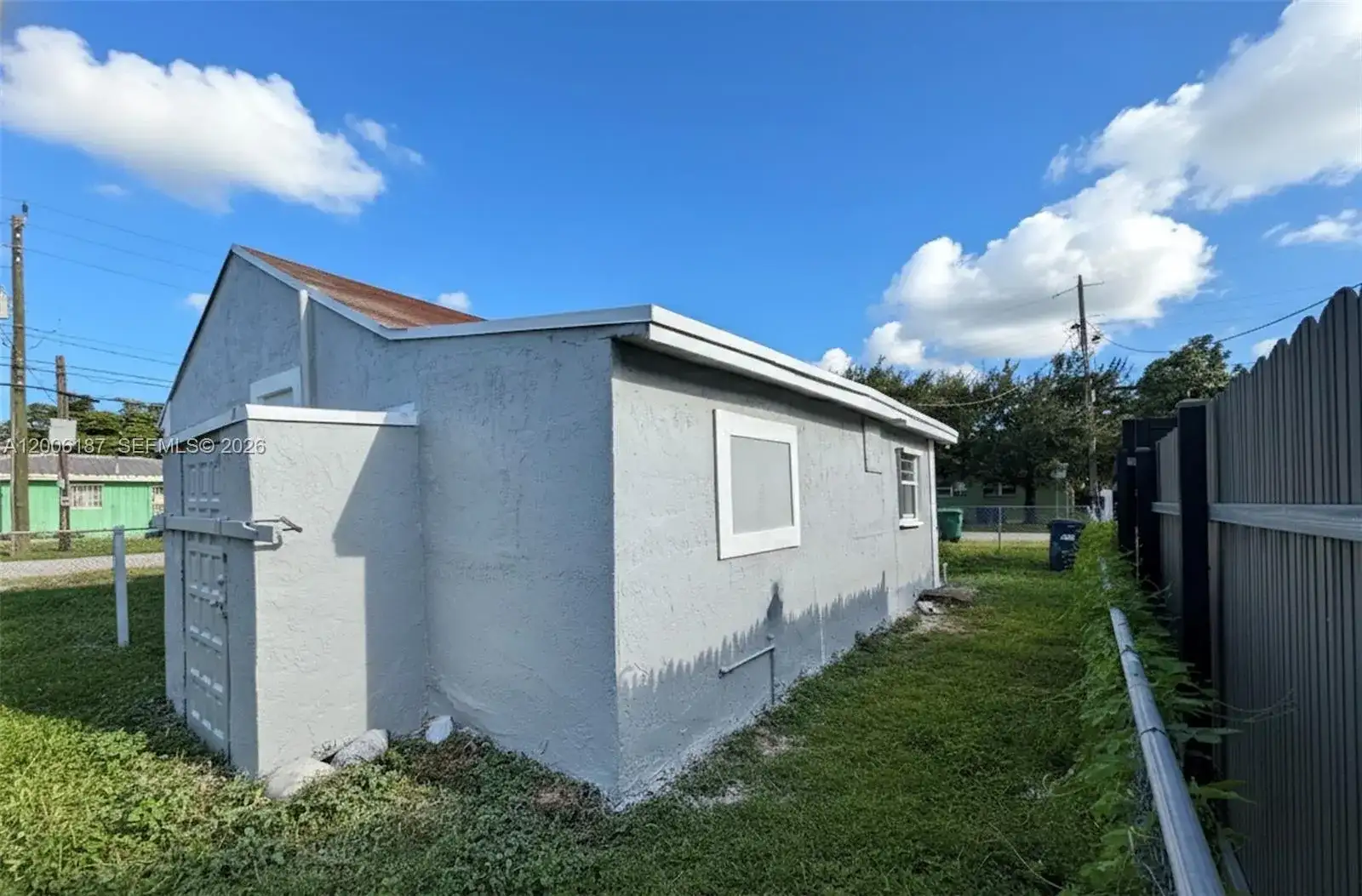 2103 NW 57th St, Miami FL 33142 photo 4