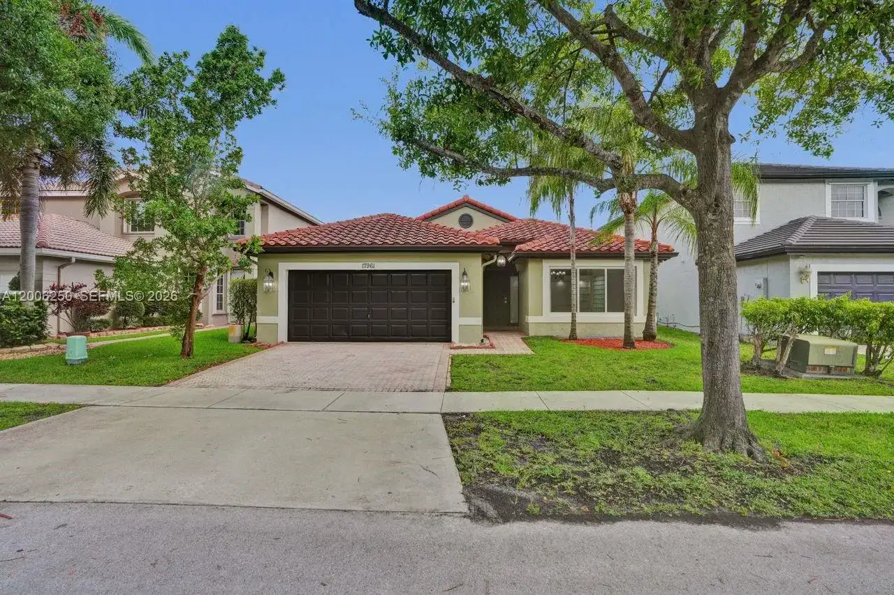 17961 SW 27th St, Miramar FL 33029
