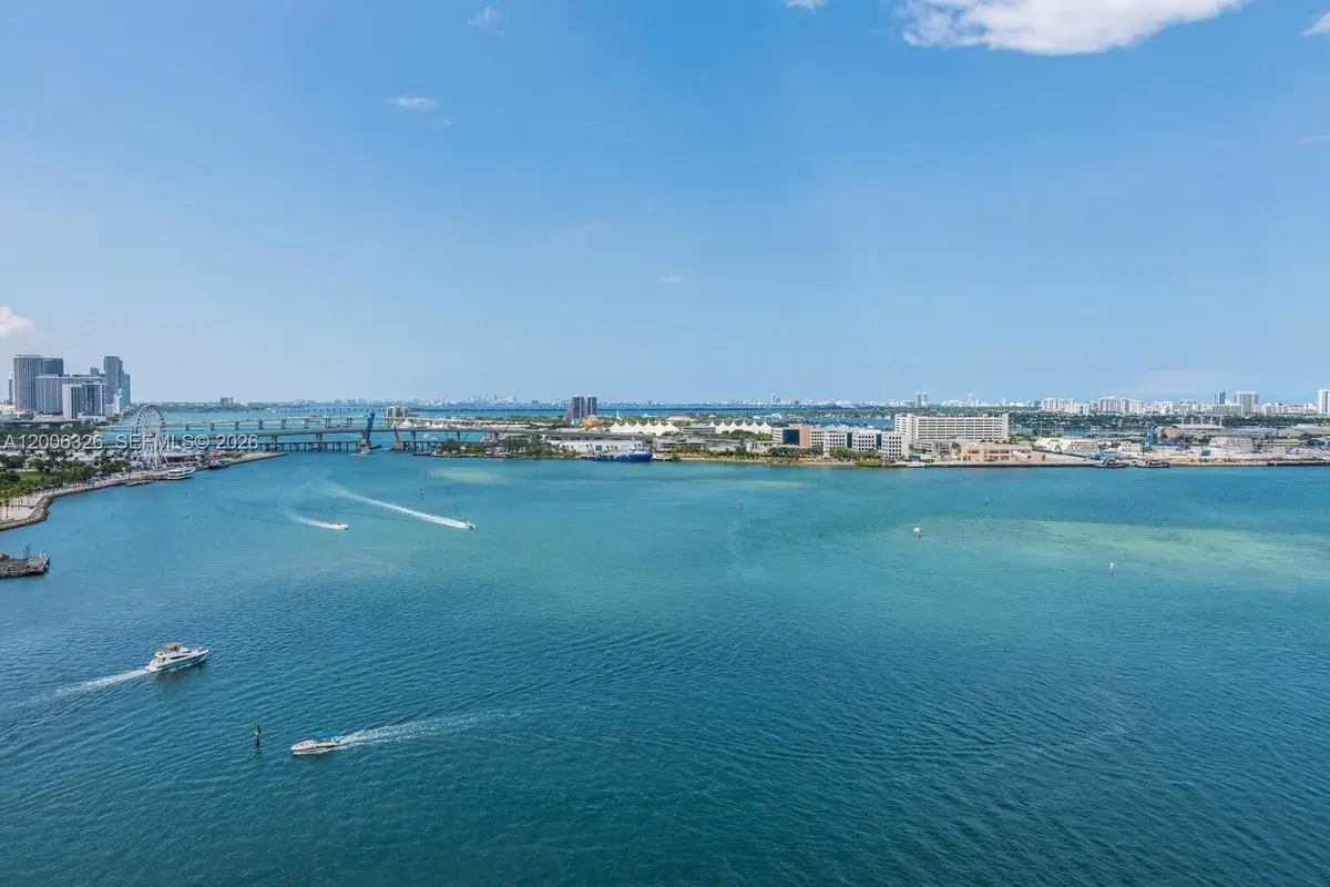 888 Brickell Key Dr # 2112, Miami FL 33131