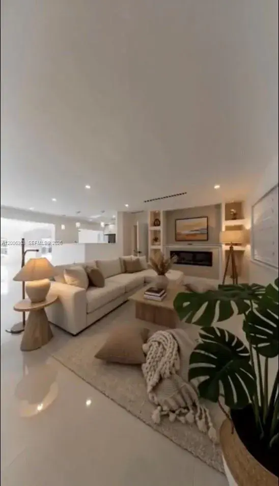 15730 SW 87th Ct, Palmetto Bay FL 33157