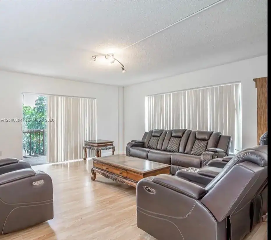 4174 Inverrary Dr # 202, Lauderhill FL 33319 photo 2