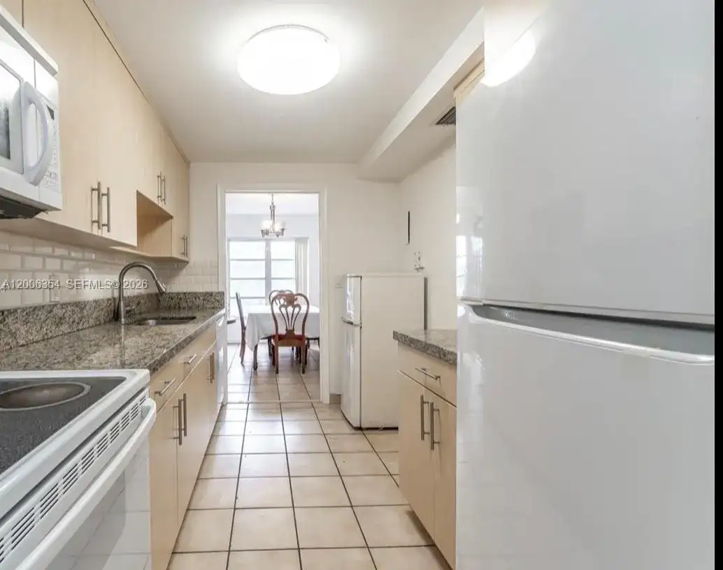 4174 Inverrary Dr # 202, Lauderhill FL 33319 photo 3