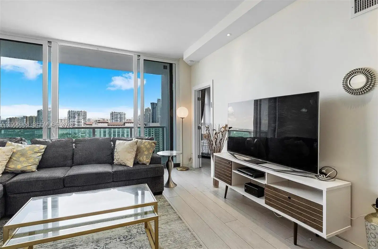 100 bayview dr, Sunny Isles Beach FL 33160 photo 3