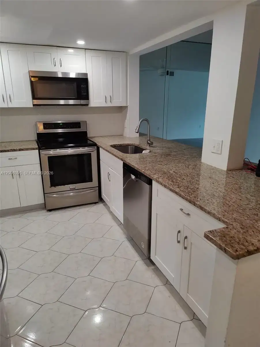 1810 N Lauderdale Ave # 2204, North Lauderdale FL 33068 photo 2