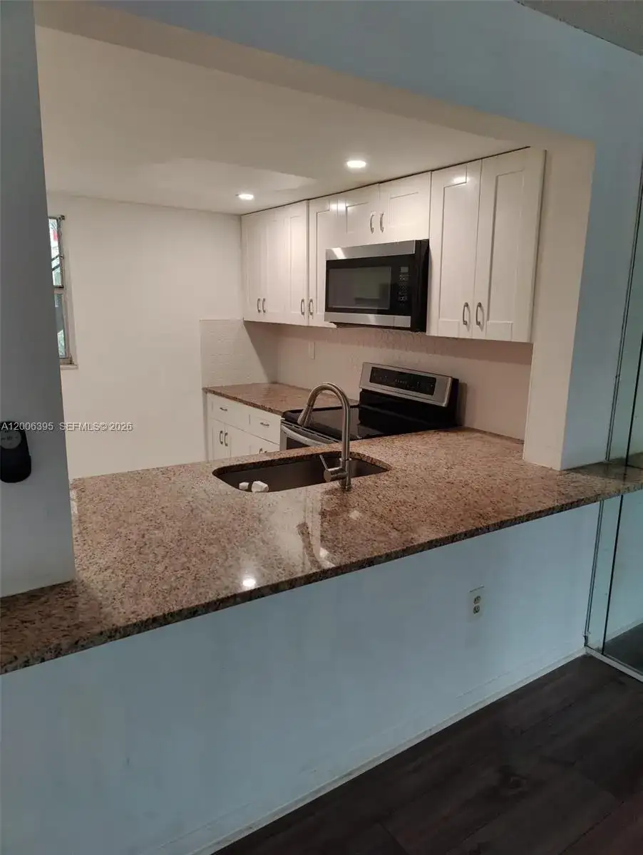1810 N Lauderdale Ave # 2204, North Lauderdale FL 33068 photo 3
