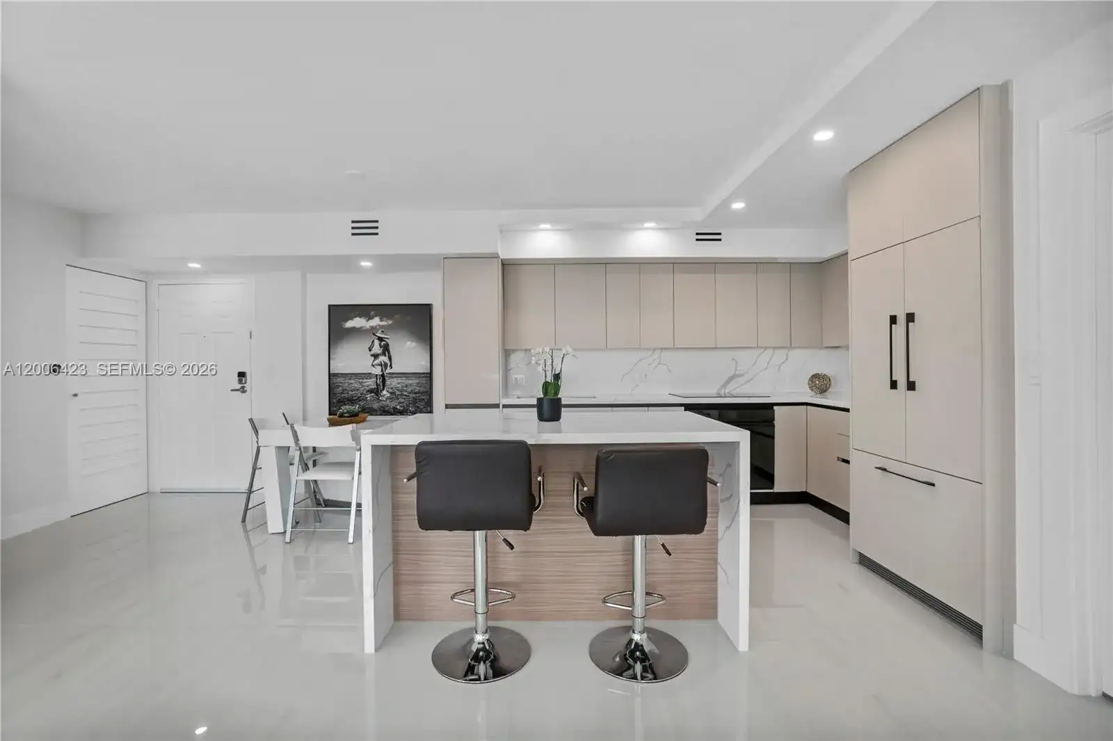 1155 Brickell Bay Dr # 2003, Miami FL 33131 photo 2