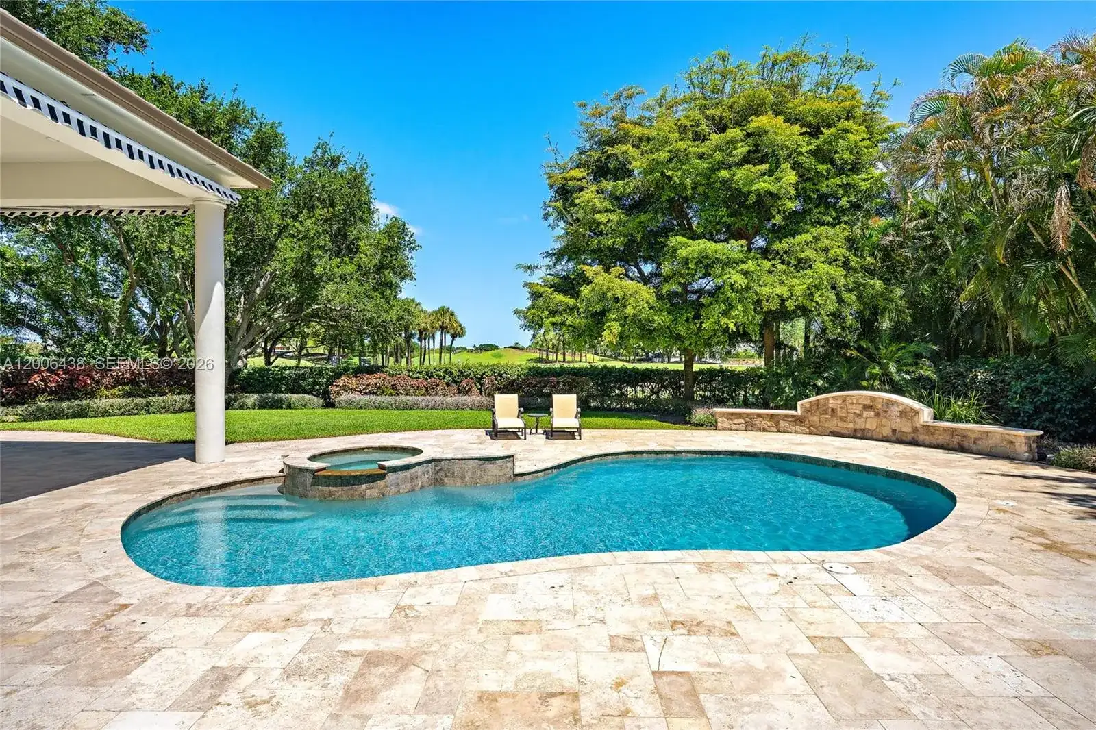 106 Commodore Dr, Jupiter FL 33477 photo 2