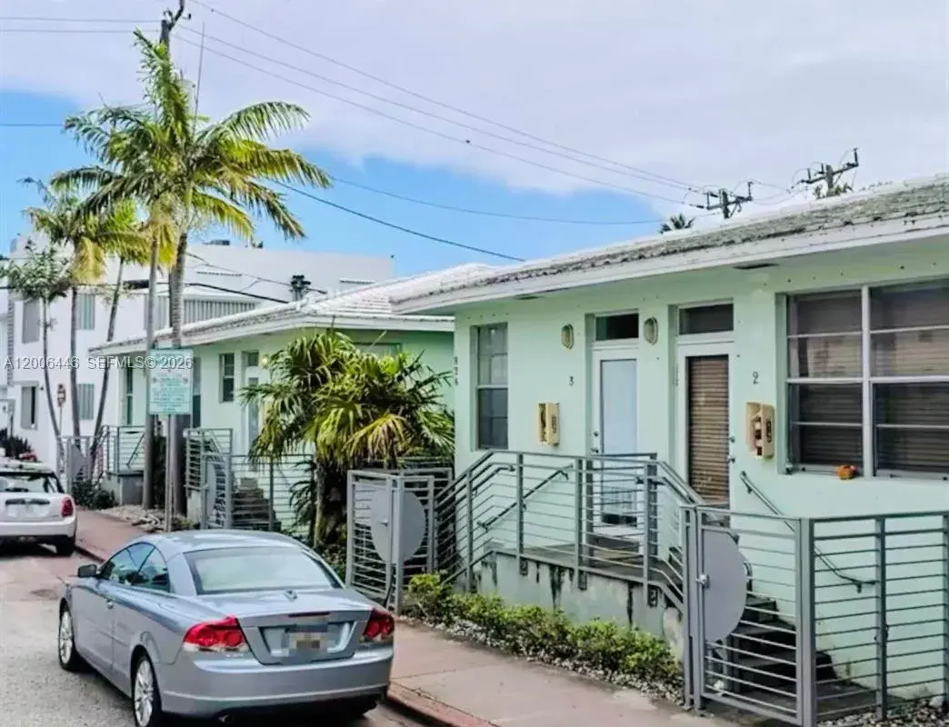 826 7th St # 3, Miami Beach FL 33139