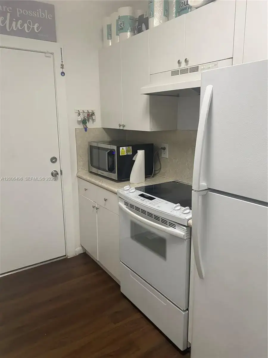 900 SW 84th Ave # 415D, Miami FL 33144 photo 4