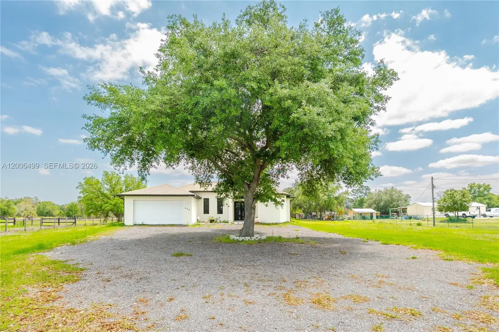655 N Olivo ST, Clewiston FL 33440 photo 5